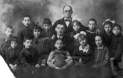 Tartu - 1929. Jewish Primary school - August 1929
