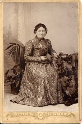 Jetta Serman (Scherman)
The wife of Hirsch Scherman from Rakvere (1840-?)

