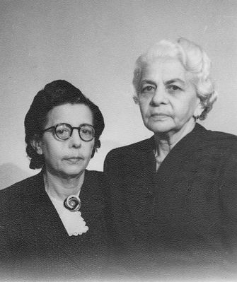 Pivovarov
Ida Pivovarov (left) and Have Hasan (Pivovarov)
