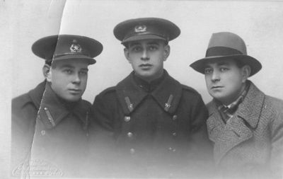 Pakkin brothers
Left to right: Ore, Josef, Susman Pakkin
