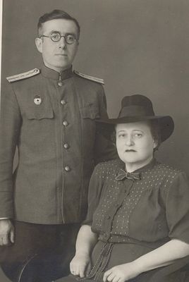 Sorkins
David Sorkin (military doctor) and Marjascha Sorkin (Kaplan)
