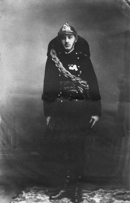 Jeremy Vesset in Pärnu firebrigade - 7/3/1931
Keywords: [V]