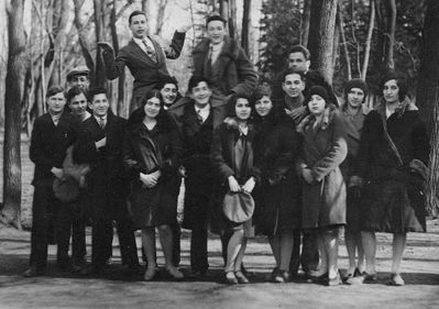 Tallinn - 1930.  Jewish gymnasium students 1930
Left to right.
On top: Isi Itskovitsch, Nechemia Levanon (Levitan), ?
In front: 
