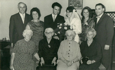 Trapido - Amitan - Pajenson. 1964, Tallinn
Left to right.  Top: Lev Trapido; Regina Trapido (Amitan); Grigori Trapido; Noemi Sverdlova; Sulamif Sverdlova (Pajenson); Michail Sverdlov
Sitting: Riva Bichuch (Rochlin);  Rebecca Sverdlova; Anna Amitan (Rochlin);  Ljuba Pajenson 
Keywords: [A] [S] [P] [B] [R]
