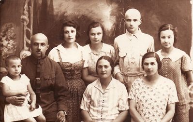Unknown group from Moscow - 26.3.1927 to their relatives in Tallinn
