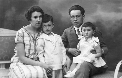 1926 Lutrin ?
Lutrin?
