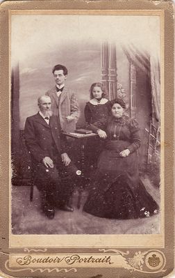 Loewenstein ?
Löwenstein ?
