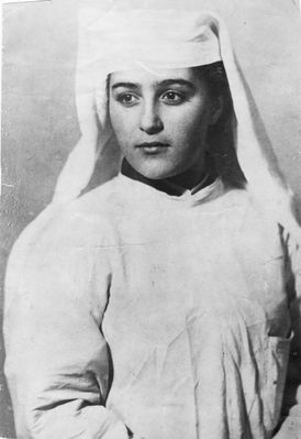 Varschavskaja Lenina (Jelena) Moisseevna (1925-1944)
L. M. Varshavsky was a medical nurse at WWII. She fell during the liberation of Tallinn in 1944. She was burried near the monument on Tõnismägi (that was relocated in April 2007) and re-burried in Israel in June 2007.
Keywords: [medics]