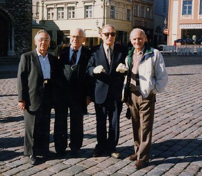 Klooga camp survivors in Tallinn - May 1995
Left to right: Benjamin Anolik, Avraham Aharonson, Hillel Seidel, Avraham Wapnik.
