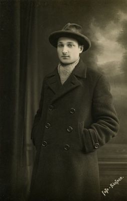 Leib Kahn (1900 - 1941 [img]http://muuseum.jewish.ee/md.gif[/img] )
