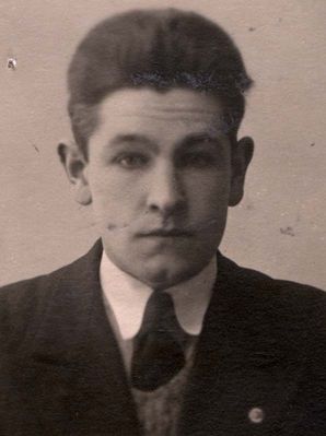 Arkadi Luri (1910 - 1941 [img]http://muuseum.jewish.ee/md.gif[/img] )
