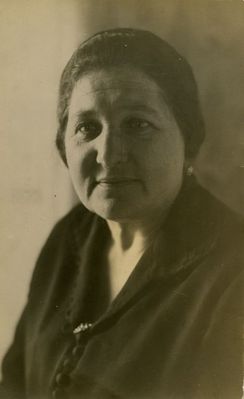 Jenny (Scheine) Kahn (Krakusen) 1870-1934
not 100% sure
