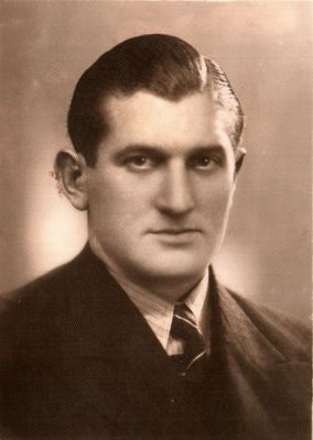 Maks (Mendel) Vesset (1914 - 1941 [img]http://muuseum.jewish.ee/md.gif[/img] )
