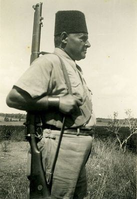Arie Miller (Wulf Krakusen) in Palestine - 1941?
