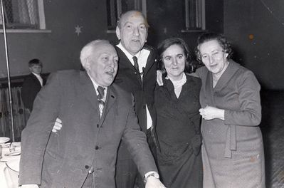 Paturski, Katsev 16.2.1974
Left to right: Nochem-Leib Katsev, Harry Paturski, Frume Katsev (Katsin), Broche Roolaan (Peenemaa, s. Katsin)
Keywords: [P]