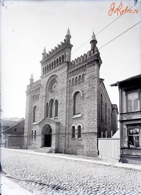 Synagogue in 1910.
