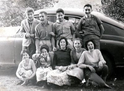 Võsu 1961
Left to right.
Boys: Seva Kartashov, Ilja Gens, Issai (Sanja) Murschak, Evgeni Berezovsky
Girls: Rina Trapido, Gesse Seidelson (Salzmann), Ilona Wolfson (Trapido), Bella Popov (Murschak), Avigail (Gaya) Rashkovsky (Levitin)
