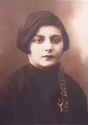 Hinde Marienburger (Schapiro) (1909-1996)
Keywords: [S]