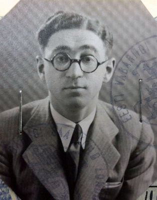 Maks (Mendel) Ginovker (1907-2003)
