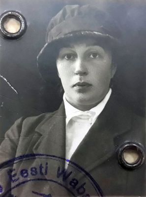 Beate Schulmann (Scher) (1889-?)
