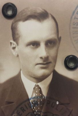 Sascha Schein (1904-?)
