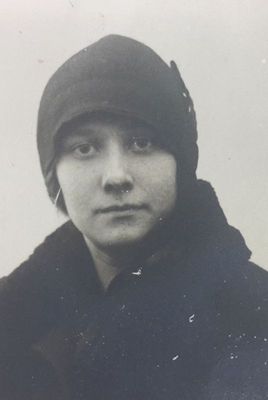 Fanny Oley (Aismann) (1896-1940)
