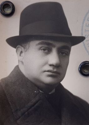 Ilja Veinberg (1896-1941 [img]http://muuseum.jewish.ee/md.gif[/img])
