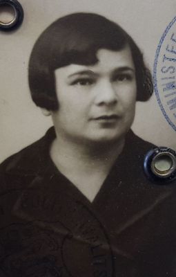 Selda Geruchmanov (Passov) (1903-1989)
