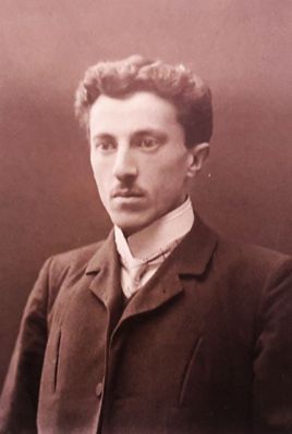 Aizik Passov (1883-?)

