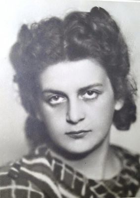 Alkunovitsch Inna. 1947.
Keywords: [medics]