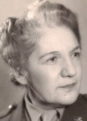 Anna Imjanitov (Manitoff) (1891-1967)
Keywords: [M]