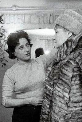 Avigail (Gaya) Lutrin (Fainstein, nee Scherman)  (1932-1997)
Õmblusvabriku Lembitu kommunistliku töö eesrindlane modist Avigail Lutrin.  Tallinn, 14.01.1963.
