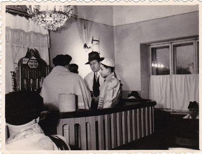 Tallinn synagogue (10) 1960 - Kreutzwaldi 23 Bar-mizva preparation.
Rav Eliahu Izhak Katz, Ber Ditman, Lev Ditman (born 1947)
