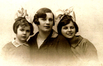 Marta Poljak (Kaplan) (1895-1973) with Valentina and Ruth
