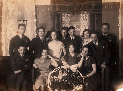 Judeikin family ?
Keywords: [J]