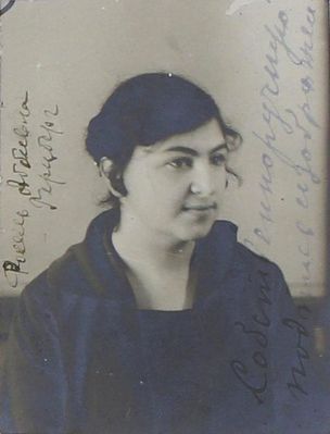 Herzberg Rachil (1898-?)
Keywords: [medics]