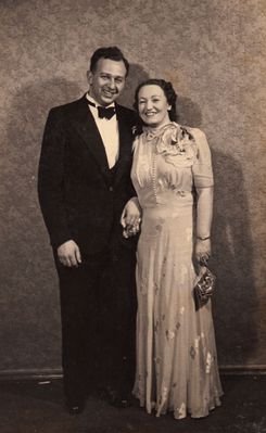 Boris Judeikin and Ida Schapiro (Usvanski)
Riga.
Keywords: [S] [U]