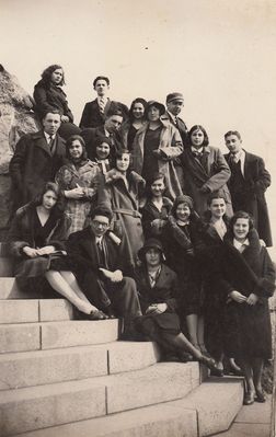 Tallinn - 1931. TJG  1931 graduation class in Kadriorg.
