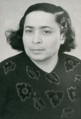 Jakobson Esther (1924-2010)
Keywords: [J]