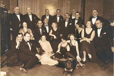 Gathering by Kagans. 1931, Tallinn
Top row: ?, Max Klompus, Heinrich Gutkin, ?, Maksim Kagan
Keywords: [unknown]