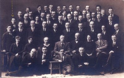 Tartu University medical faculty. 1922?
Marked with an arrow - Nikolai Kalman Kaplan
Keywords: [education]