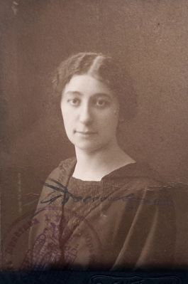 Katz Golda
Keywords: [K]