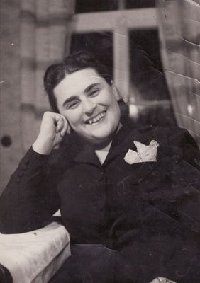 Berta Krupatkin (Kaplan)
also Basja
