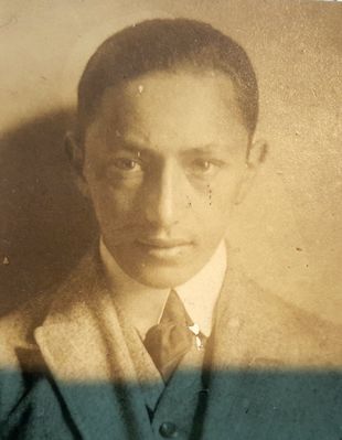 Morein Jakob
Keywords: [M]