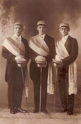 7.3.1928. The heads of Tartu movement
In the middle: S. Levitin 
