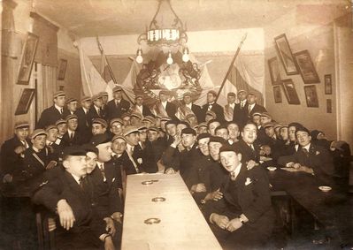 1929-2-9 - VI Aniversary
