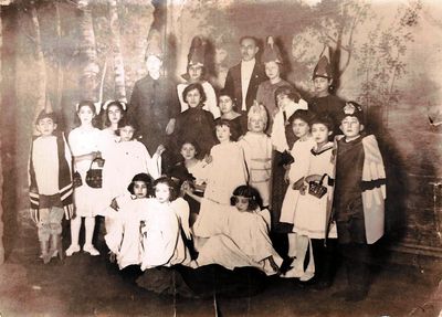 Tartu Jewish school. Operetta.
