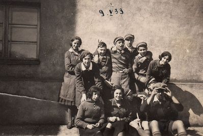 Tallinn - 1933. Jewish gymnasium. 9.5.1933.
At the school yard
