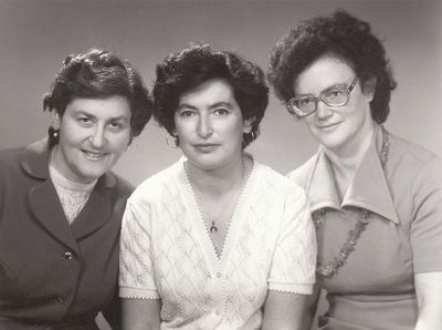 Pikarevitsch (Rosenfeldt) Bella (1926-2012), Bina Glikman, Leja Nasalevitsh (Serman).  Picture taken 4.11.1978
Left to right.
Keywords: [G] [N] [R]