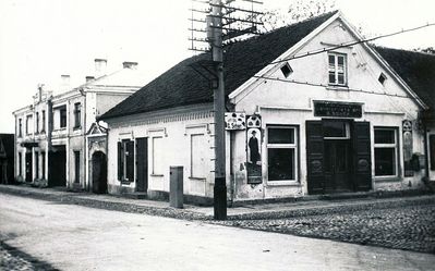 Scher Ovsei. Võru, corner of Tartu and Jüri str. Jüri 14.   1920-1930.
